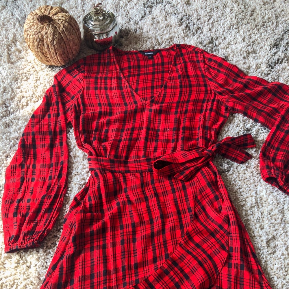 Long Sleeve Tie Dress